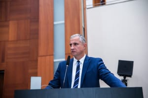 Faissal cobra esclarecimentos sobre regulamentação do IBS em Mato Grosso